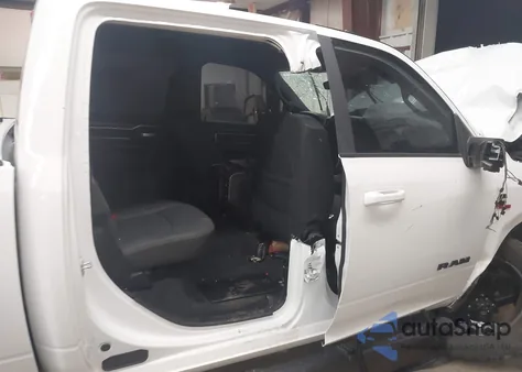 2024 Ram 2500 Big Horn 4X4 6'4 Box из США, поврежденный, VIN 3C6UR5DL3RG179465